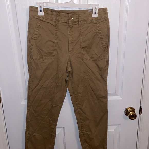 Khaki pants - Picture 1 of 4